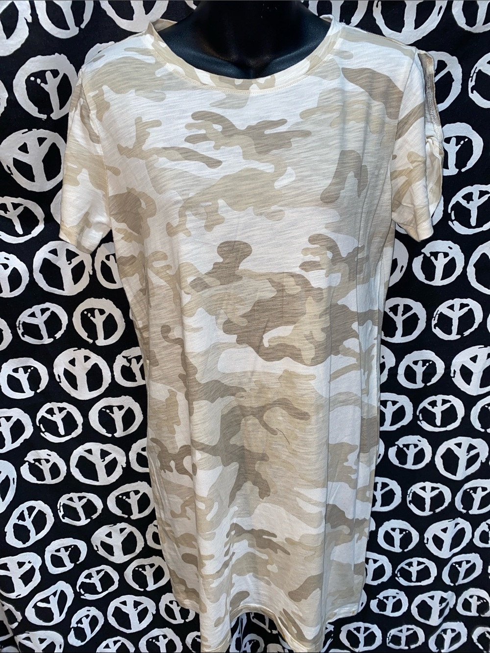 SANCTUARY CAMO TEE DRESS SZ S WHITE/CREAM/TAN SHIRT/SPLIT SLEEVES